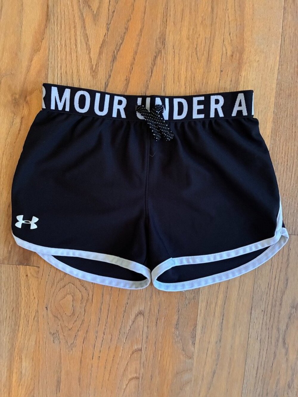 Under Armour Girls HeatGear Loose Athletic Shorts Black Medium